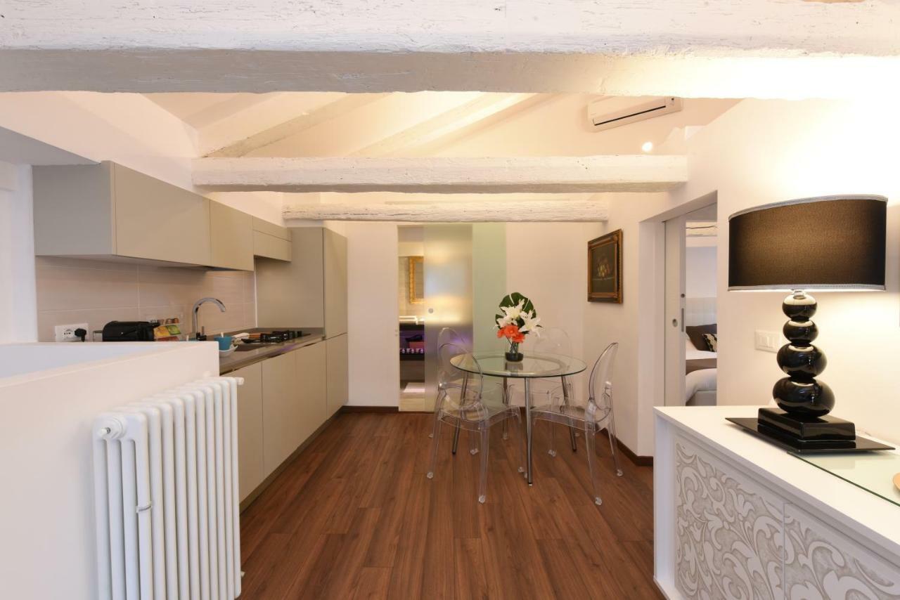 Sweet Apartment Frari Venecia Exterior foto